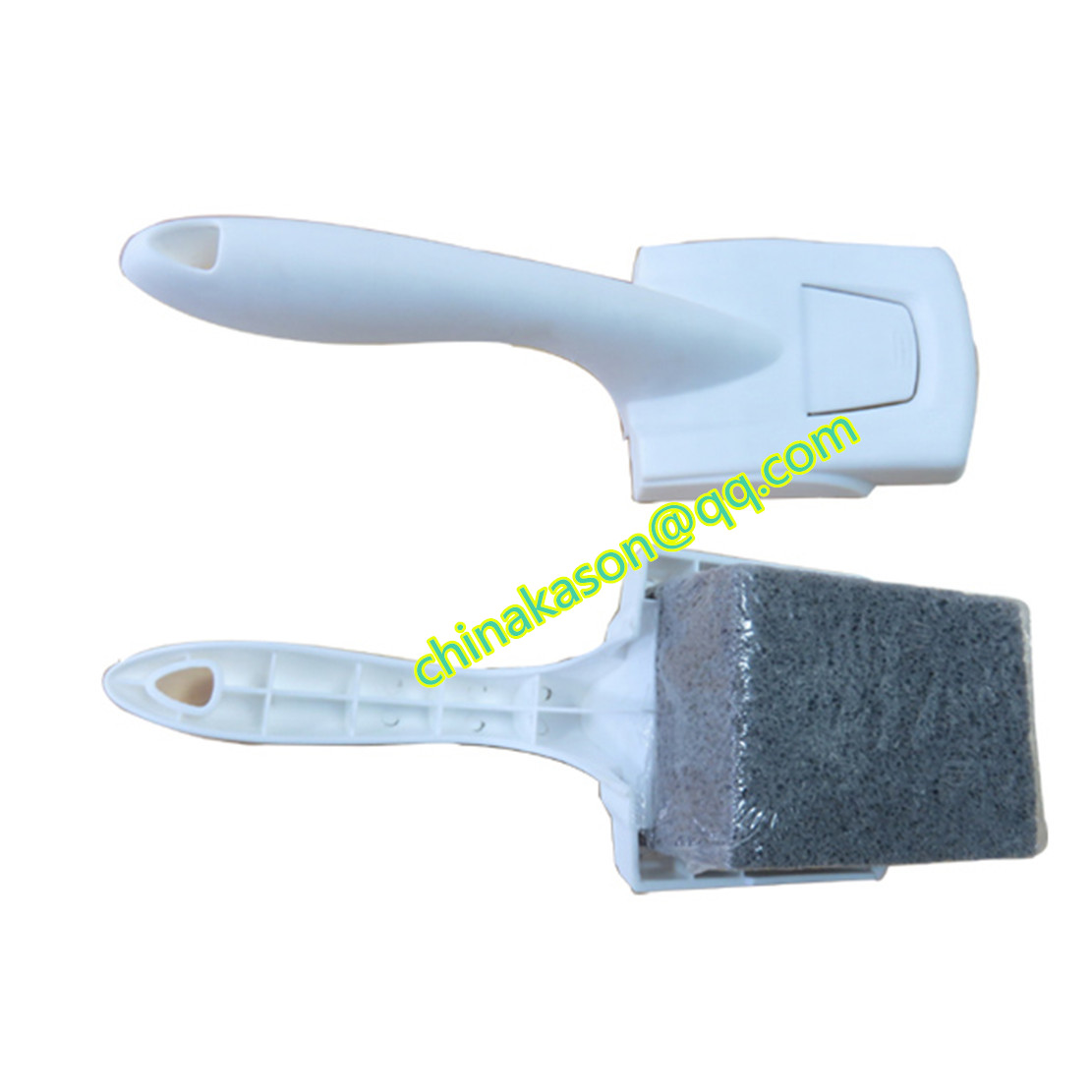 Grill cleaning pumice stone with handle